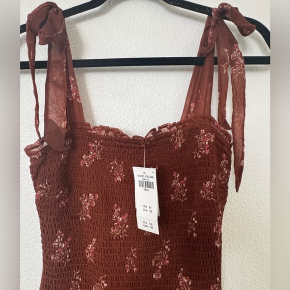 Abercrombie & Fitch Red Ruffled Midi Sundress - Picture 4 of 6